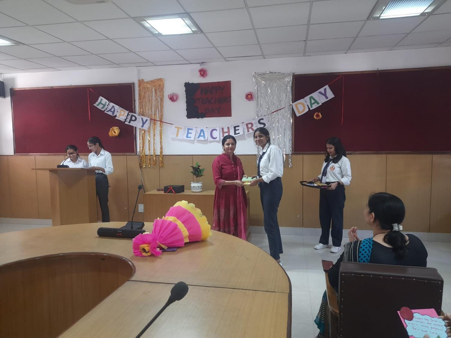 Dogra degree college celebrates teachers day