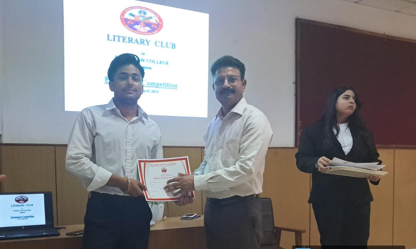 STUDENTS OF DOGRA LAW COLLEGE POUR OUT THEIR MINDS AT EXTEMPORE COMPETITION